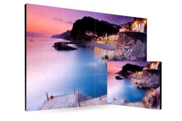 戶外55寸裸眼3D拼接顯示屏1.jpg 戶外55寸裸眼3D拼接顯示屏1.jpg